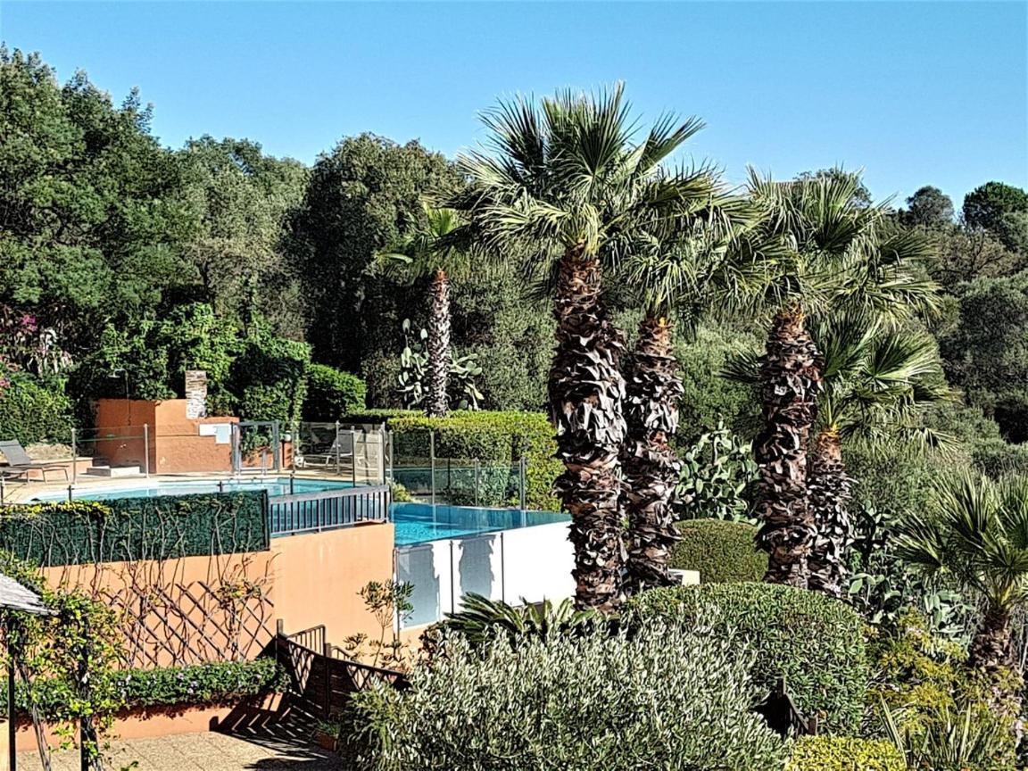 Superbe Duplex 35M2 Vue Mer Avec Piscine Bormes-les-Mimosas Exterior photo